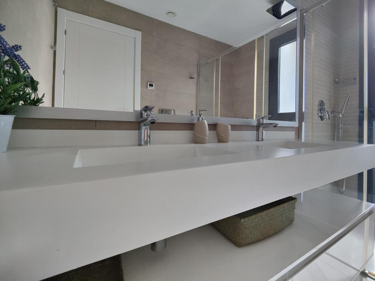Sunset Drive Superb Apartment بينايدورم المظهر الخارجي الصورة